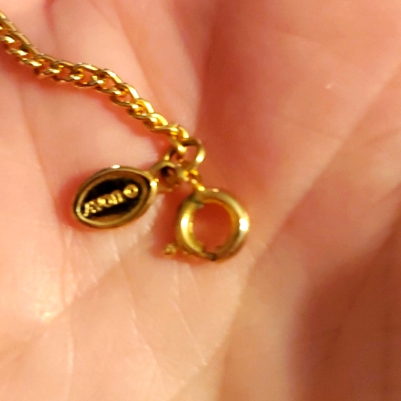 Vintage AVON Sunny Star Necklace - Picture 7 of 8